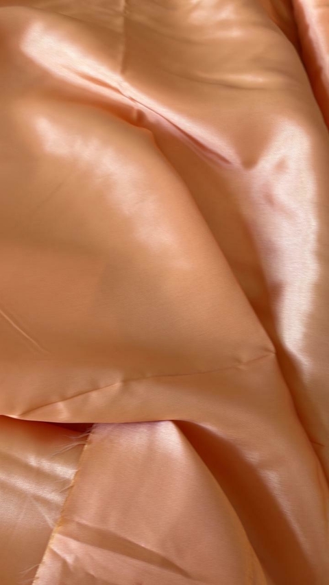 Tafeta rodhia - CORTE: 1.73 mts x 1.50 mts