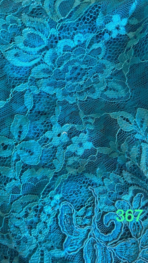 367 - Encaje con guarda - CORTE: 0.65 mts x 1.50 mts