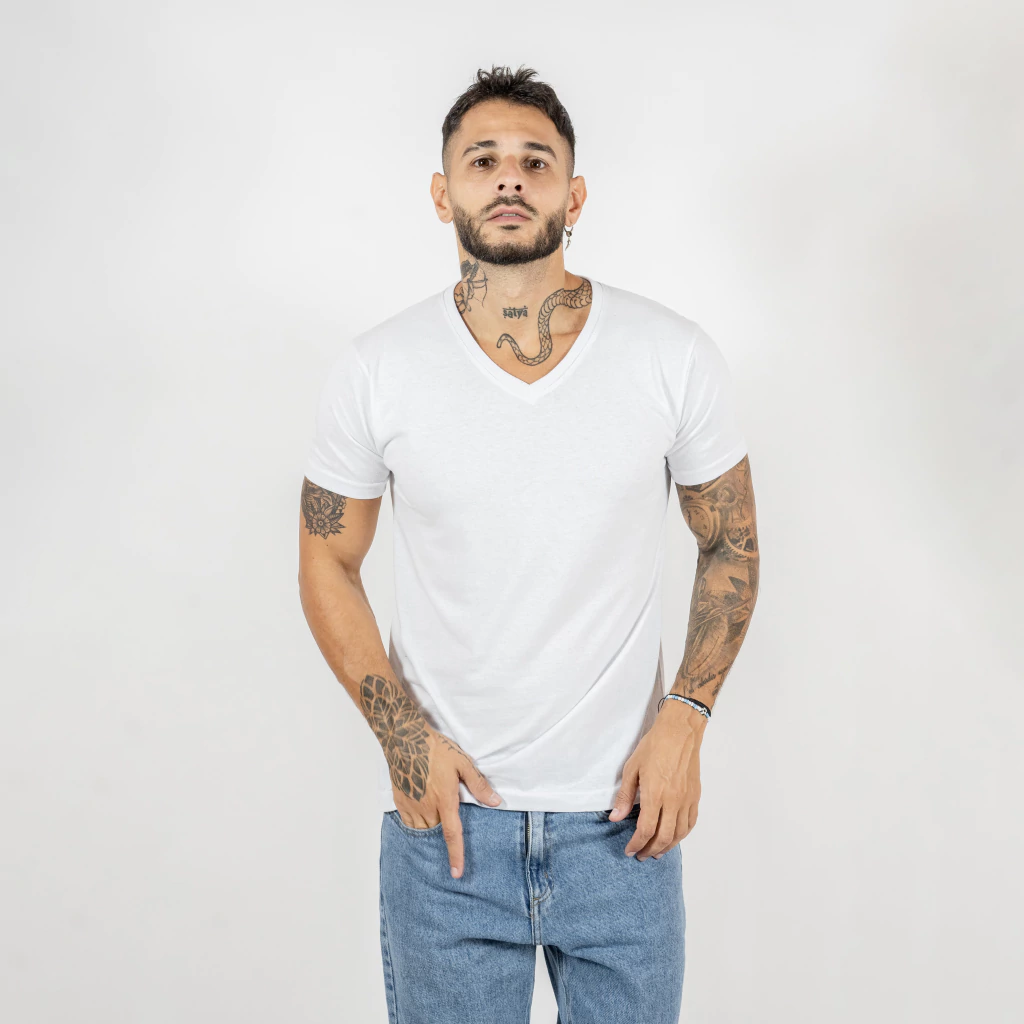 Remera M/C escote en v