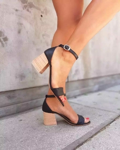 NEREIA NEGRO LISO SIN MINIMO