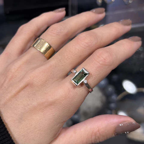 Anillo Aura Cubic Verde y Blanco