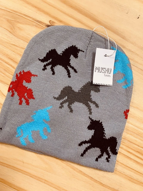 Gorro unicornio fondo grey