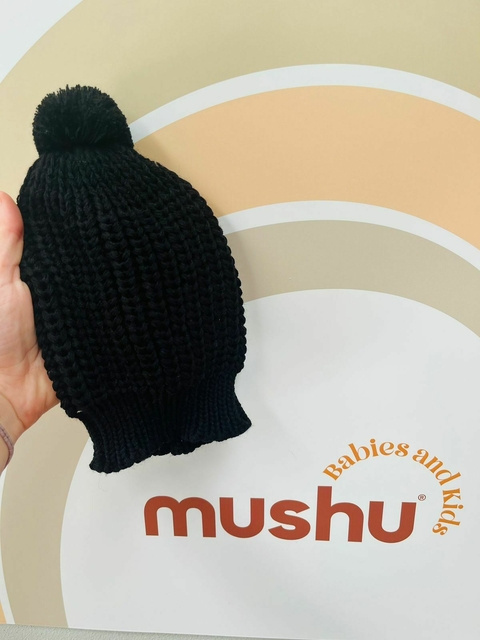 Gorro bebe 1 año Fucsia Art 540 Negro