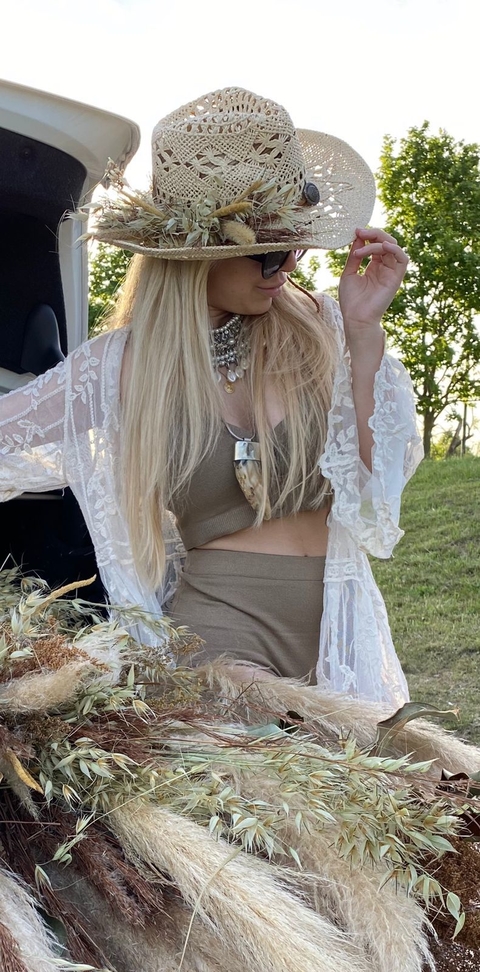 Sombrero Texas con Flores Preservadas