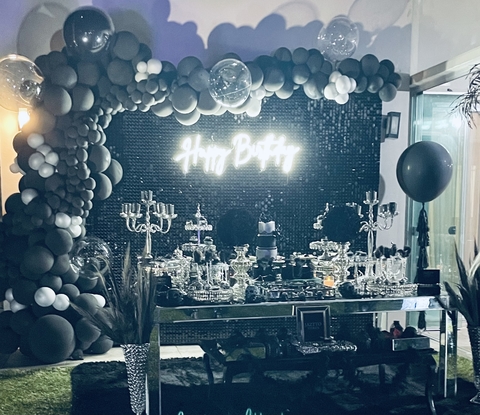 Pastry Bar Dark Style