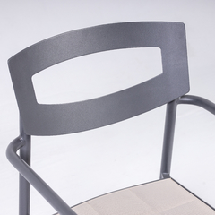 Silla Madrid con apoya brazos en internet