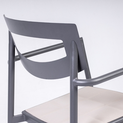 Silla Madrid con apoya brazos - BrauerMuebles