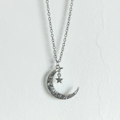 Imagem do Colar Estrelinha Na Lua Crescente