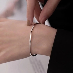 Bracelete Moderna Prateada