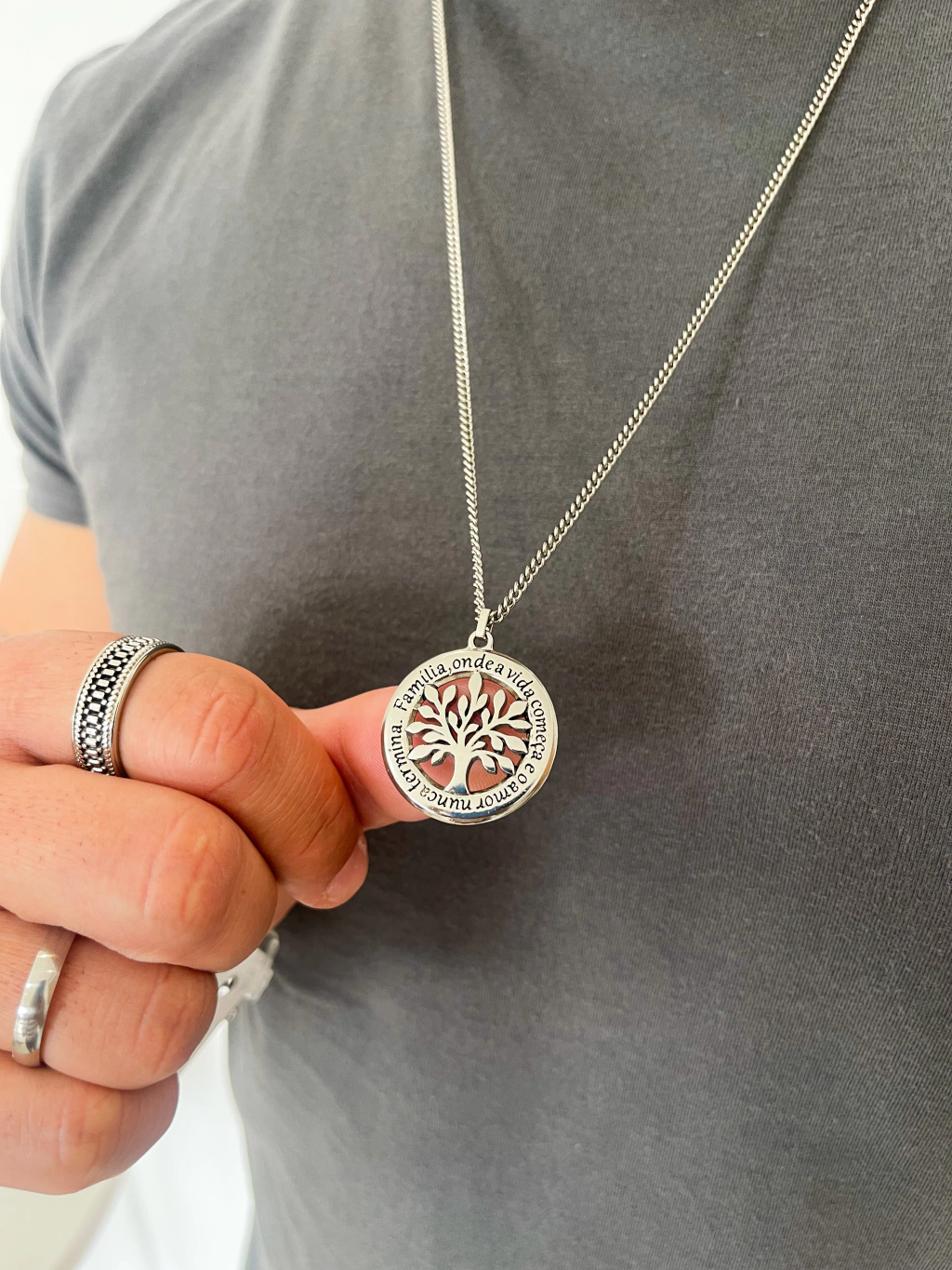 Corrente Masculina com Medalha Árvore da Família