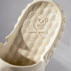 Sandália Chinelo de Caveira Unisex na internet