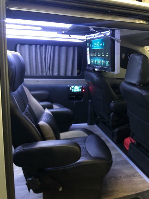 EXPERT NEGRO Y BEIGE