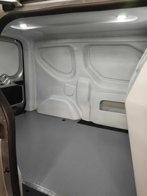 KANGOO PRFV CON DIVISORIO