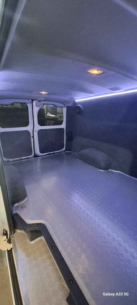 HIACE L1 CARGA