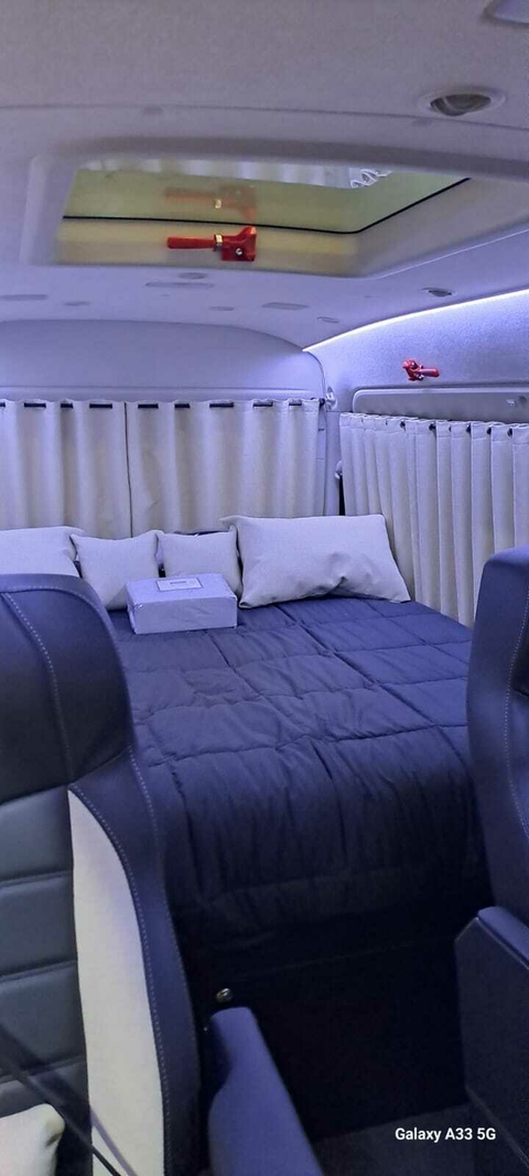 HIACE COMMUTER CAMA