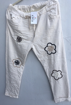 Babucha italiana con delicados detalles de flores