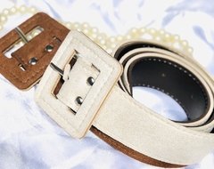 Cinto Monocromático Feminino na internet