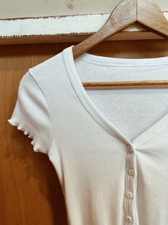 Imagen de Remera NOLWEN botones