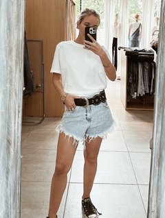 Remera ACTIS blanca - comprar online