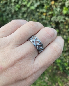 Anillo corazones calados