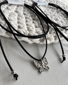 Collar 3 vueltas mariposa