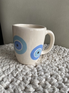 Taza ojos azules