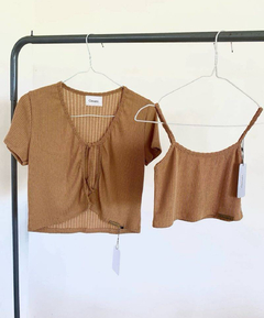 Imagen de Conjunto Ayko (Beige) - Saquito y top