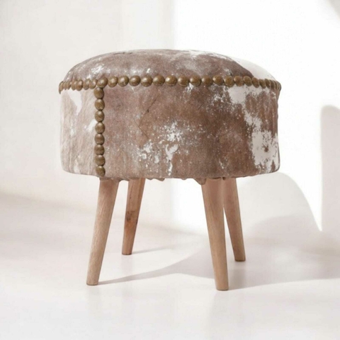 Puff vaca con tachas - comprar online