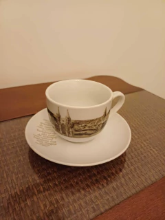 Xícaras coleção Países - ARTPATCHMIMO MÓVEIS REPAGINADOS