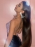 Cropped Mia em Rose na internet