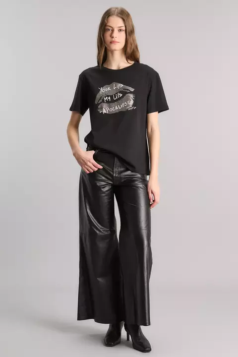 REMERA YOUR LIPS GLOW
