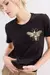 REMERA BEE
