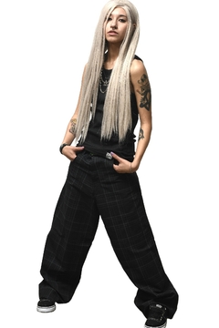 Pantalon de Dama Oversize Baggy Ancho Gabardina Cuadrille Old School The Dark King - comprar online