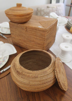 Caja esférica con tapa en rattan HALUS! - comprar online