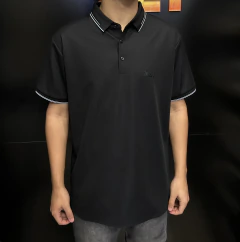 Camiseta Gola Polo Dheef texturizada tecnologia na internet