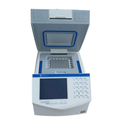 TERMOCICLADOR GRADIENTE LCD 5,7" 0°-100°C RAMPA AQUE: 4°C/S RES: 3,5°C/S COM 1 BLOCO MISTO 96 X 0,2ML/77 X 0,5ML - comprar online