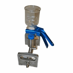 MANIFOLD PARA FILTRAÇÃO COM 1 LUGAR, BASE TOTALMENTE EM AÇO INOXIDÁVEL E RESERVATÓRIO (COPO) VIDRO BOROSSILICATO 300ML