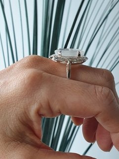 Anel de Pedra da Lua e Prata 925 - comprar online