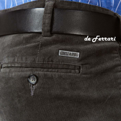 Pantalón Corderoy * Huapi * Pinzado Bastón Fino Clásico - tienda online