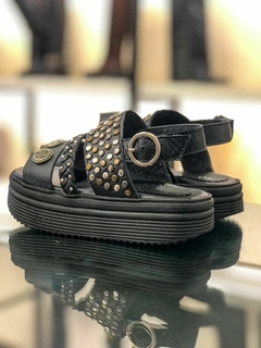 Sandalia Yana Negro - comprar online