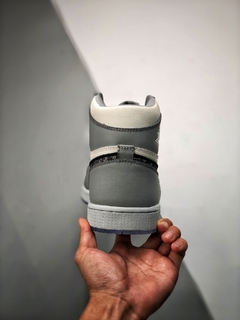 Imagem do DIOR x NIKE AIR JORDAN I