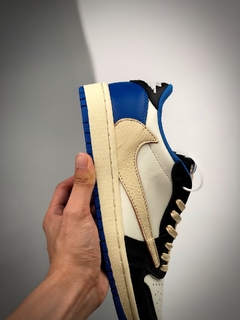 FRAGMENT x TRAVIS SCOTT x NIKE AIR JORDAN I LOW - comprar online