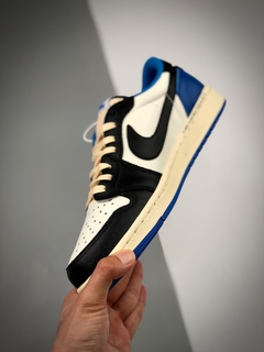 Imagem do FRAGMENT x TRAVIS SCOTT x NIKE AIR JORDAN I LOW