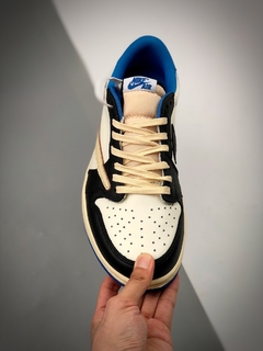 FRAGMENT x TRAVIS SCOTT x NIKE AIR JORDAN I LOW na internet