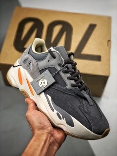 ADIDAS YEEZY 700 "MAGNET"