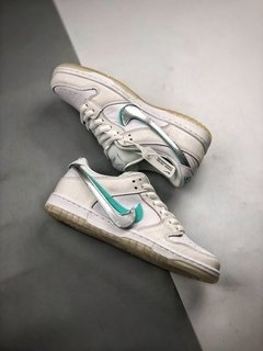 NIKE DUNK x DIAMOND WHITE