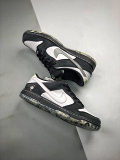 NIKE DUNK PIGEON PANDA na internet