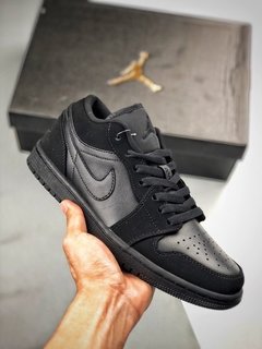 NIKE AIR JORDAN I LOW TRIPLE BLACK