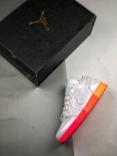 NIKE AIR JORDAN I LOW SUNRISE na internet