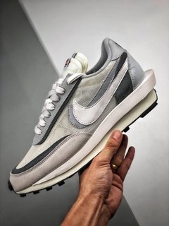 NIKE x SACAI LDWAFFLE WHITE GREY na internet